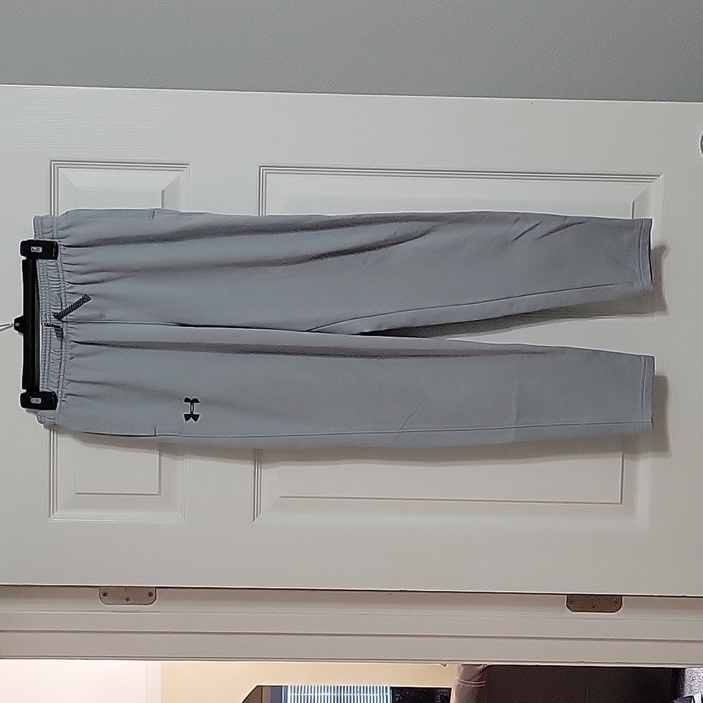 Under Armour boys pants